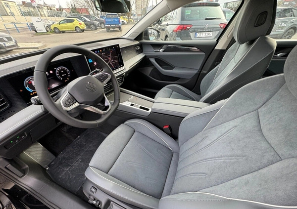 Volkswagen Passat cena 199990 przebieg: 1, rok produkcji 2024 z Kudowa-Zdrój małe 497